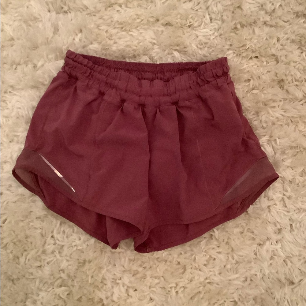 Lululemon Hotty Hot Low Rise